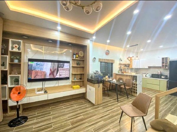 Rẻ Nhất Khu Vực bán Nhanh Giảm 500Tr Chỉ Còn 2,49 Tỷ Mua Được Nhà 2 Tầng Đẹp Nhất Phố Hoàng Diệu