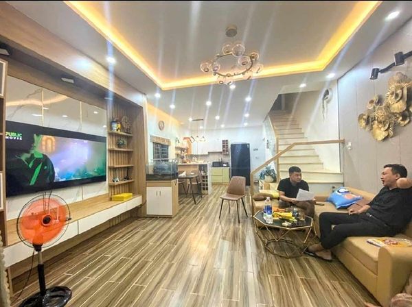 Rẻ Nhất Khu Vực bán Nhanh Giảm 500Tr Chỉ Còn 2,49 Tỷ Mua Được Nhà 2 Tầng Đẹp Nhất Phố Hoàng Diệu