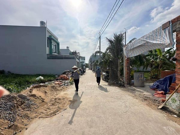 Bán nhà Mới kp8 phường 5. Tp Mỹ Tho Tiền Giang DT 4x18m thổ cư chủ quyền nhà
