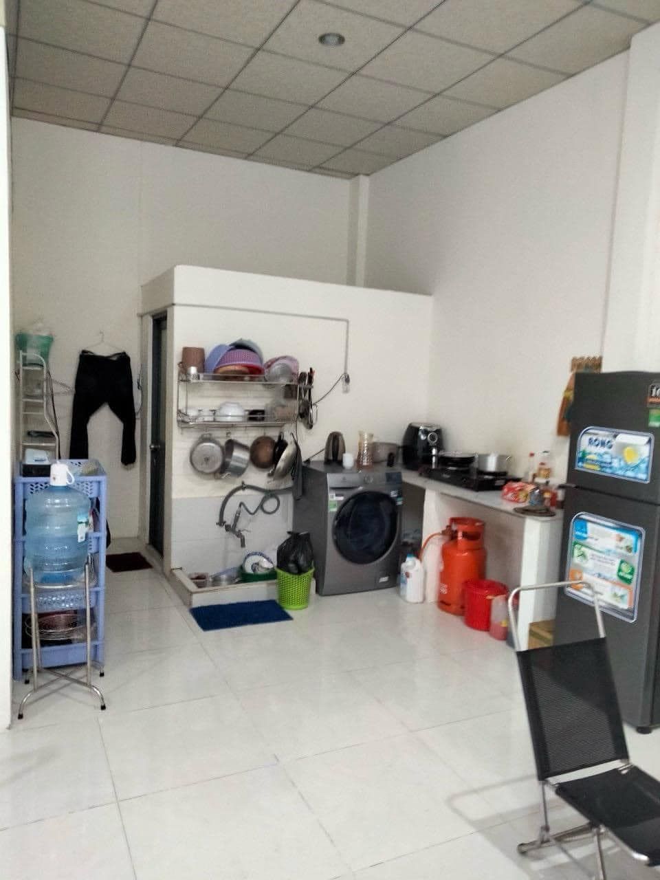 Cho thuê nhà cấp 4 phường bửu long. Dt: 7x10=70m2. Giá: 3,5tr/tháng cọc 1 tháng
