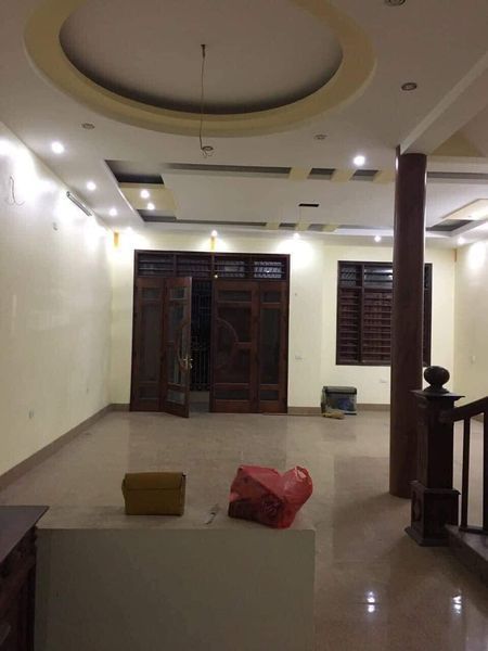 Cho thuê nhà ở biệt thự khu vực Duy shop Đồng Quang gần cao đẳng văn hoá nghệ thuật.