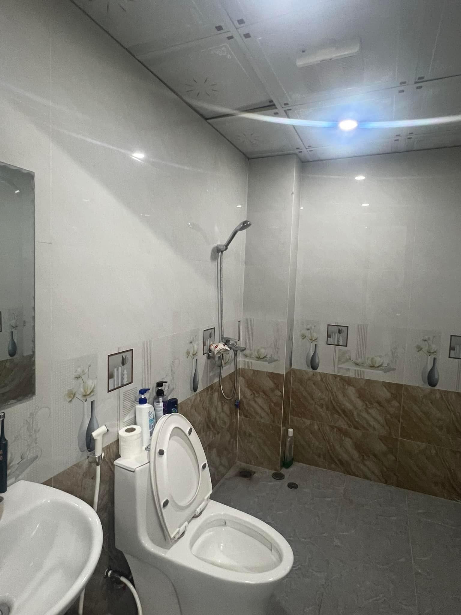 Bán nhà 4 tầng mới xây siêu đẹp khu 3 Đại Phúc - TP Bắc Ninh