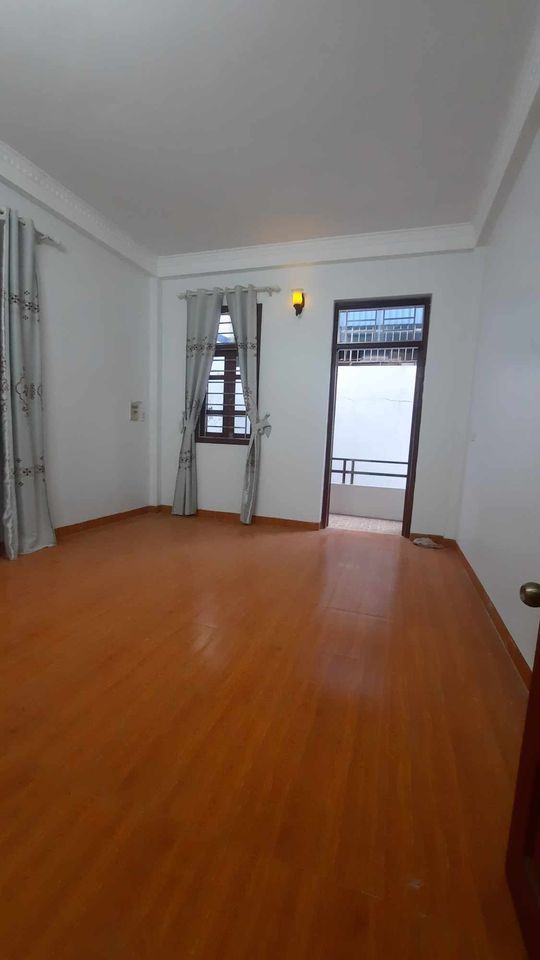 Nhà 3 Tầng Ngõ Gốc Mít Hùng Vương Nam Định vị trí đẹp ngay Hồ Vị Xuyên