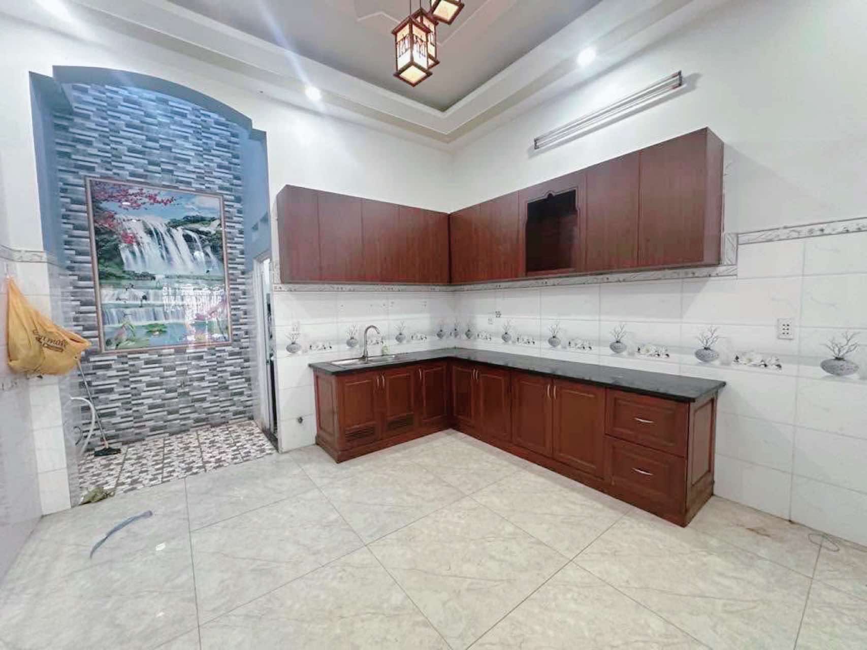 Bán nhà hẻm 621 Nguyễn Ảnh Thủ Q12 65m2-3tang xe hơi ngủ nhà - 5 tỷ nhỉnh 0932030061