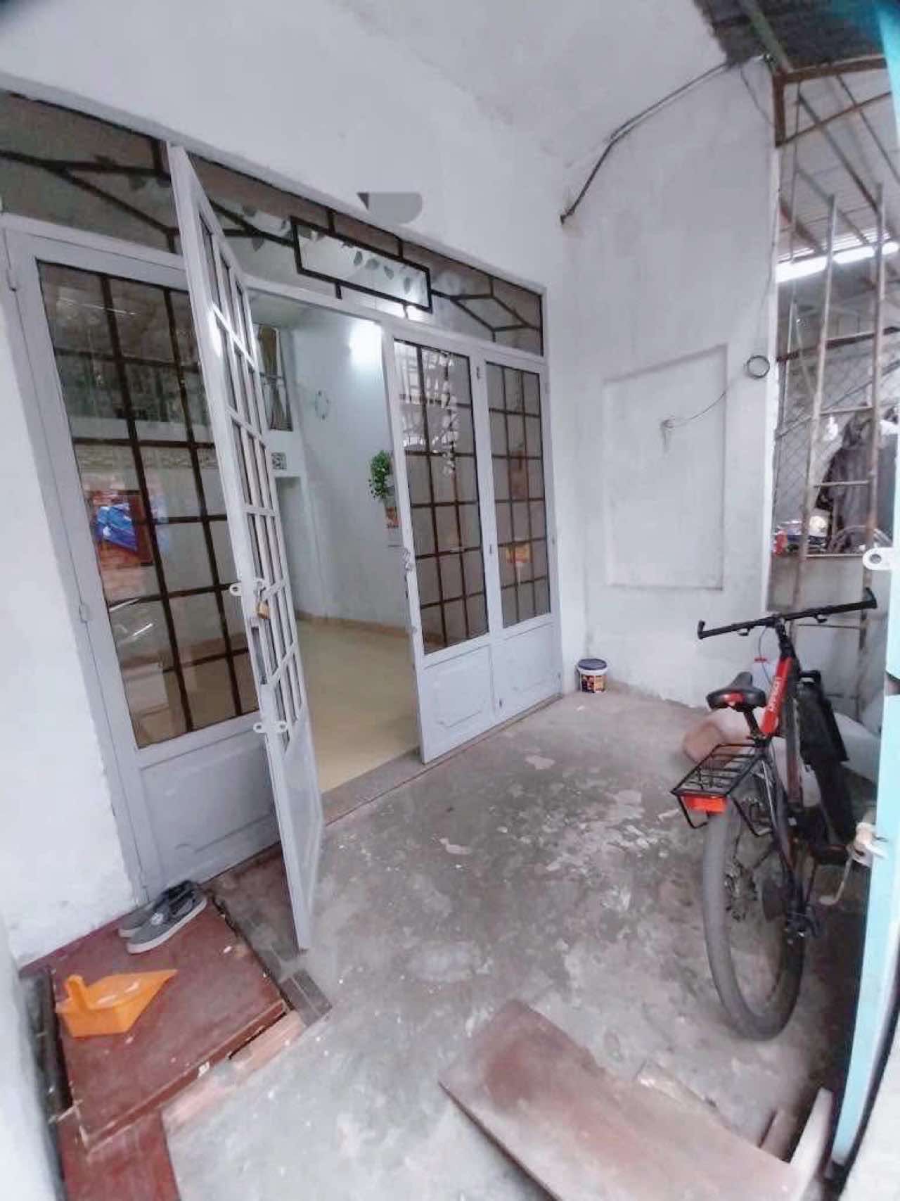 Bán nhà cấp 4 có lửng 56m2 ( 4*15 ) sát mt Hà Thị Khiêm Q12 , hẻm 3 gác - 3,8 tỷ 0932030061
