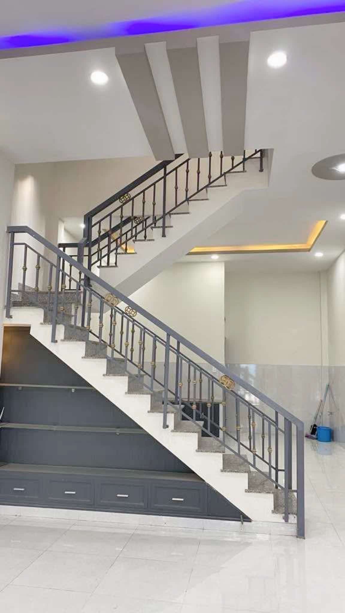 Bán nhà hxh 71m2-3tang sát mt Nguyễn Ảnh Thủ Q12 , liền kề Ngã Tư Nước Đá , 5 tỷ nhỉnh 0932030061