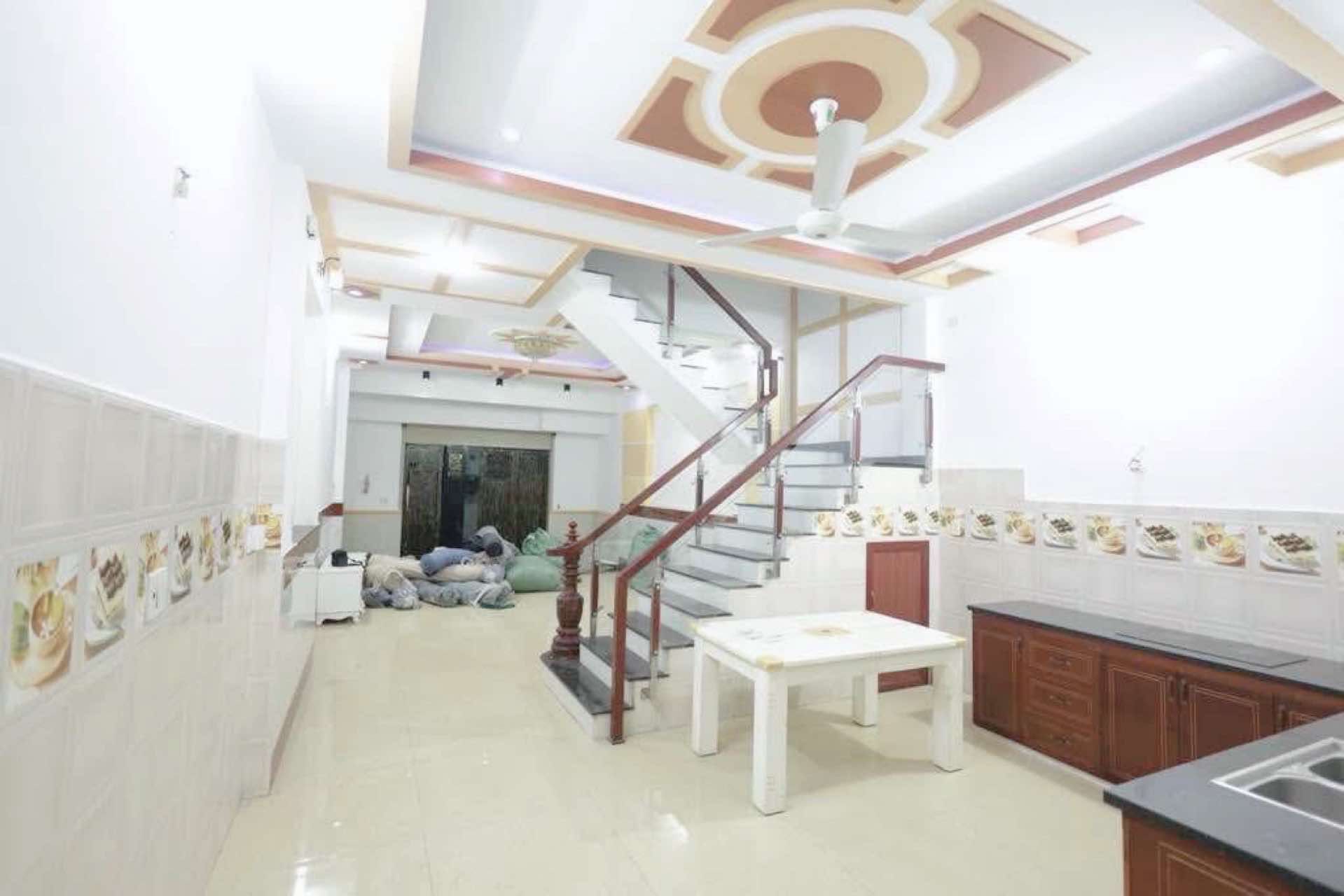 Bán nhà hẻm 409 Huỳnh Thị Hai Q12 , 63m2-3tang hxh , liền kề Đại Học GTVT , 5 tỷ nhỉnh 0932030061
