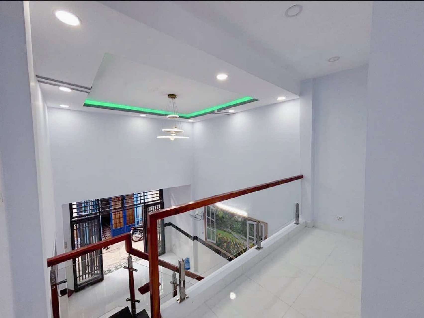 Nhà cấp 4 có lửng 45m2 Hiệp Thành 13 Q12 , hẻm 3 gác , liền kề Ngã 3 Đông Quang - 3,2ty 0932030061