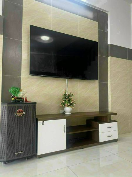 Nhà 1 trệt 1 lầu mặt tiền giá tốt cho anh chị có nhu cầu đường_Trần_Hưng_Đạo - Phường 2, Sóc Trăng