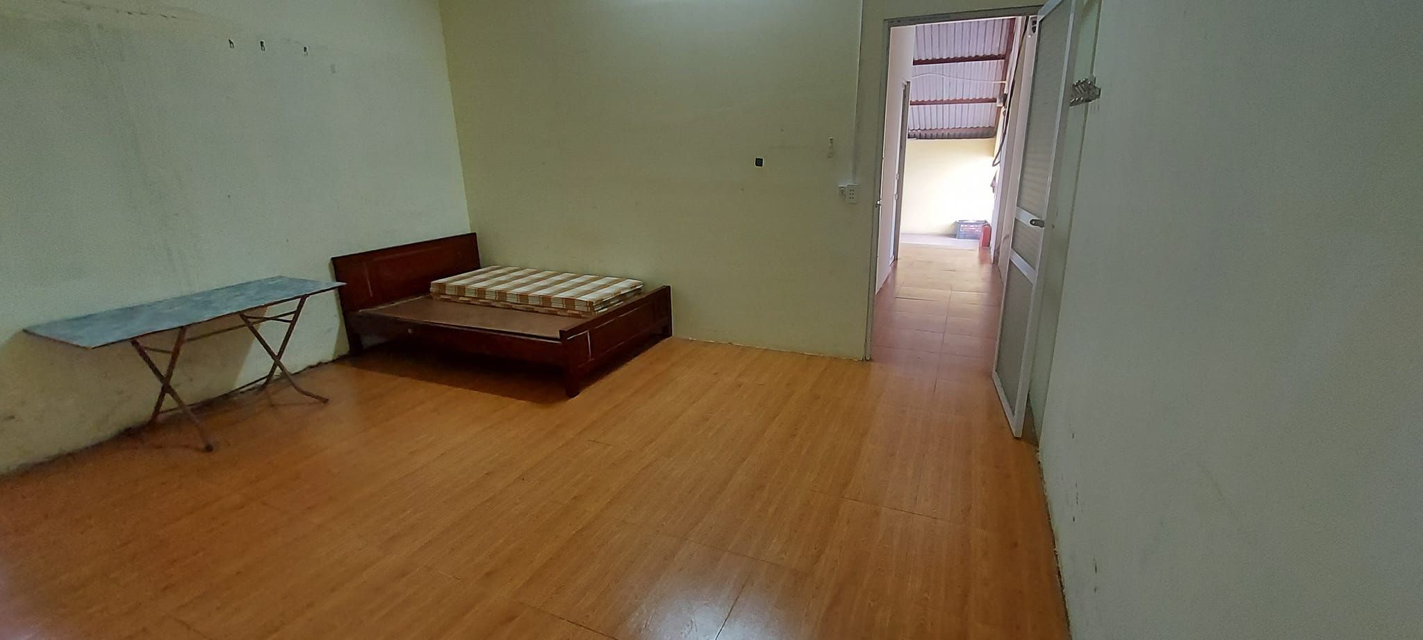 Hiện mình còn 01 phòng khép kín cho thuê. Giá 900k/ tháng số 14 Trần Hưng Đạo, B6, Bắc Lệnh