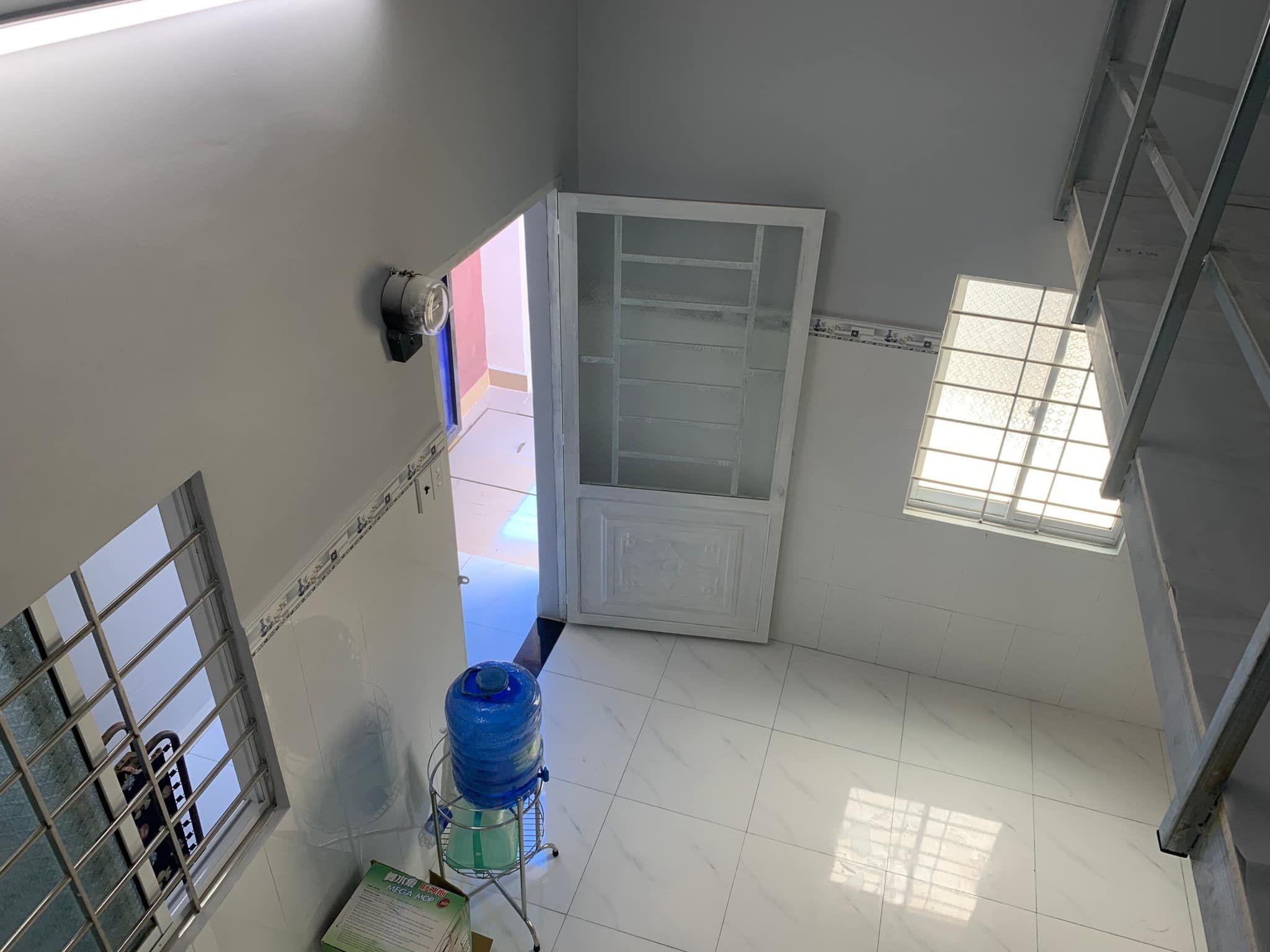 Phòng trọ mới xây cho Nữ, gần KCN Lợi Bình Nhơn, có gác 1tr/thang ngay ngã 4 mỹ phú