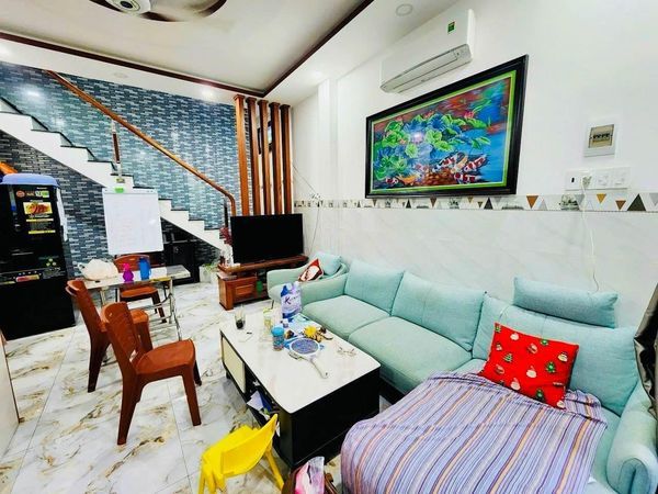 Bán nhanh nhà 3 tầng hẻm Mai Xuân Thưởng - Vĩnh Hải Tp Nha Trang