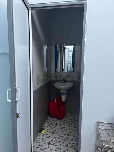 -Chuyển nhượng căn nhà thu bồn gần ông ích khiêm, phường trường chinh