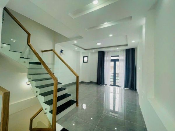 Hạ giá bán nhanh trong tuần nhà mặt tiền tại phường 4, tp Đà Lạt Lâm Đồng