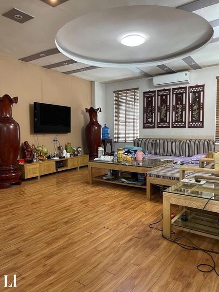 Chính chủ do không ở đến cần sang nhượng căn nhà 3 tầng tại trục chính Nguyễn Thị Lựu Bắc Giang