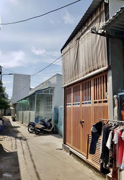 Nhà thuê 5 triệu/tháng- 2 Phòng ngủ, 3 toilet. Hẻm 8, Đinh Tiên Hoàng, Ninh Kiều