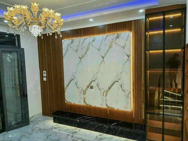BÁN NHÀ ĐẸP XUẤT SẮC 1 TRỆT 1 LẦU ĐƯỜNG Ô TÔ NGAY TRUNG TÂM phường 3 TP Vĩnh Long