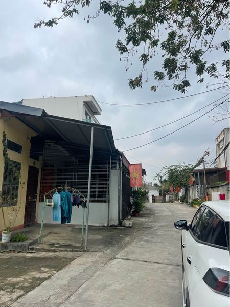 bán đất rẻ có vài trăm mà nhà xây san sát ô tô tránh nhau được địa chỉ thửa đất: khẩu Minh Tân