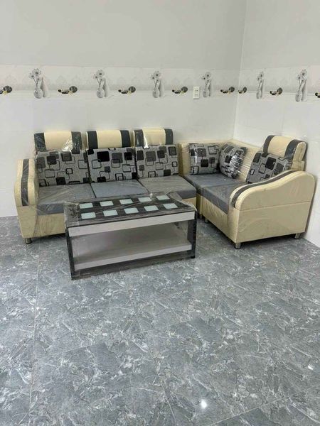 Chủ cần tiền đi Hàn định cư cần bán căn nhà vừa hoàn thiện khu cát tường P3, Tp Vị Thanh Hậu Giang