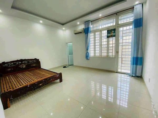 Cho thuê nhà Trệt Lầu Phú Lợi, gần vòng xoay HT3 , Thủ Dầu Một Bình Dương