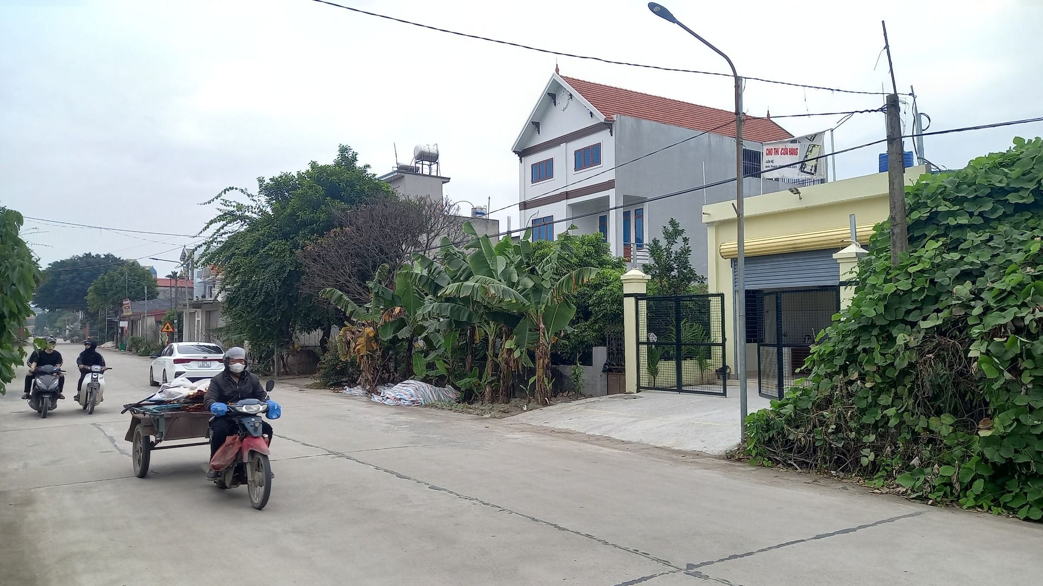 CHO THUÊ CỬA HÀNG Tổng diện tích sử dụng Khoảng 70 m2 Đường Liên Huyện, Thôn Phú Mỹ, Xã Đông Ninh