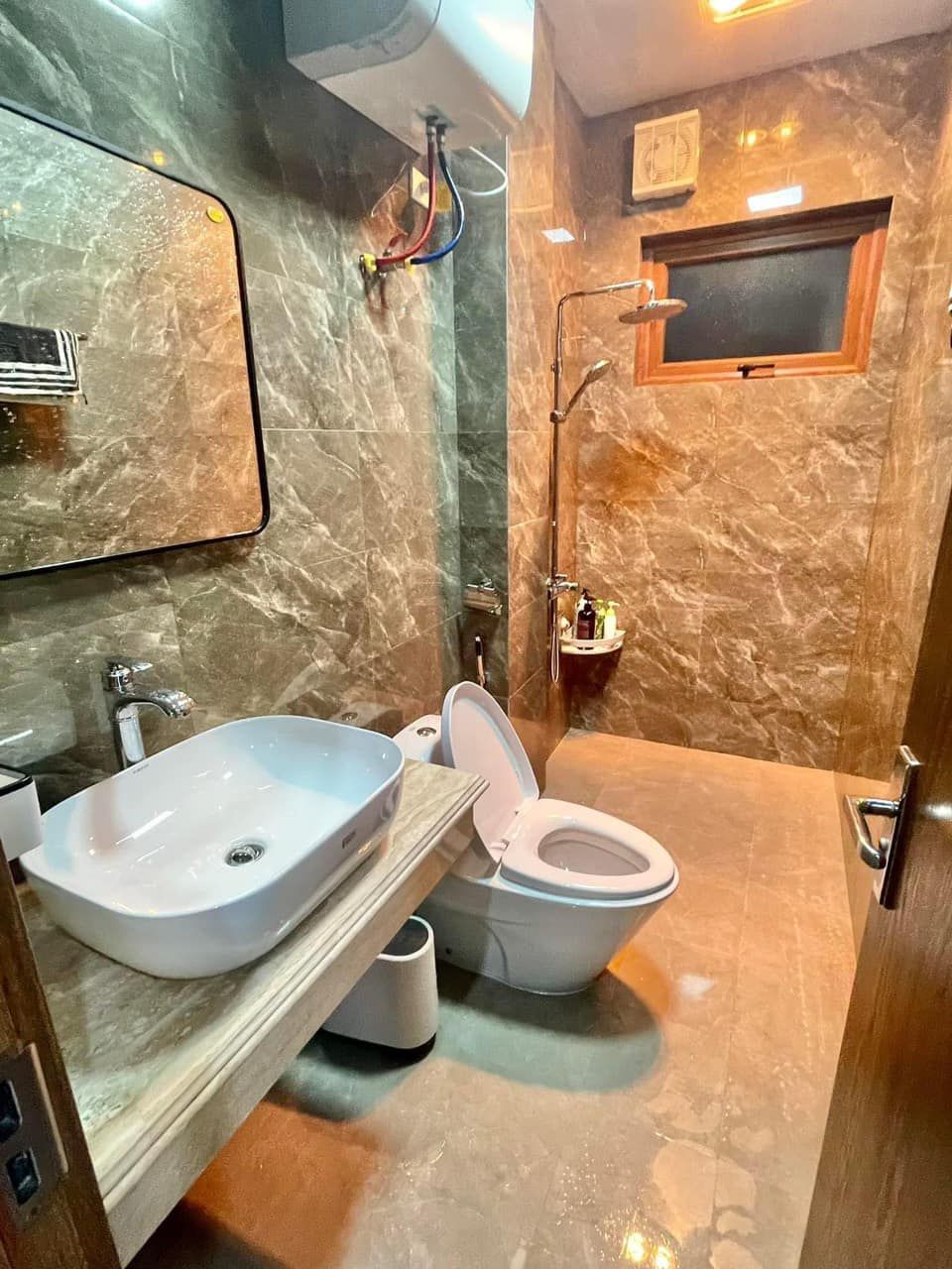 Bán Nhà 4 tầng cổng Chào lideco cao thắng full nội thất cáo cấp!