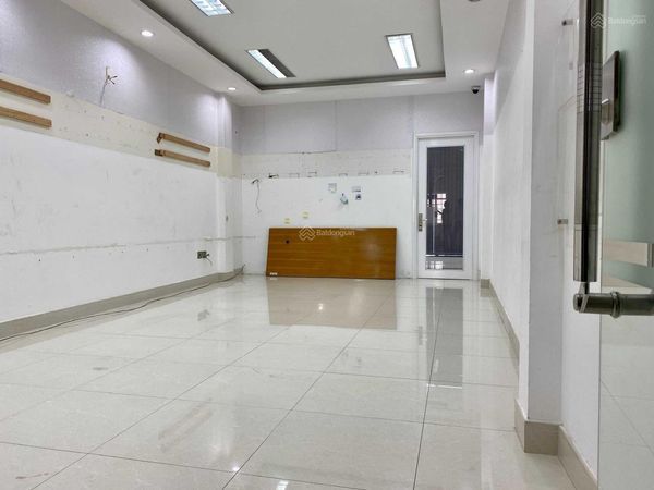 CHO THUÊ Nhà Mặt Tiền Đường Trần Đình Xu, Phường Cầu Kho, Quận 1