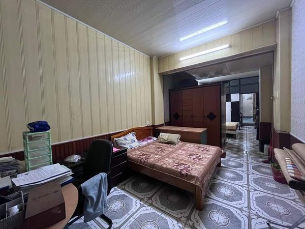 Cần Bán nhà 3 tầng có chỗ để xe oto trung tâm phường Minh khai.TP Hà Giang.