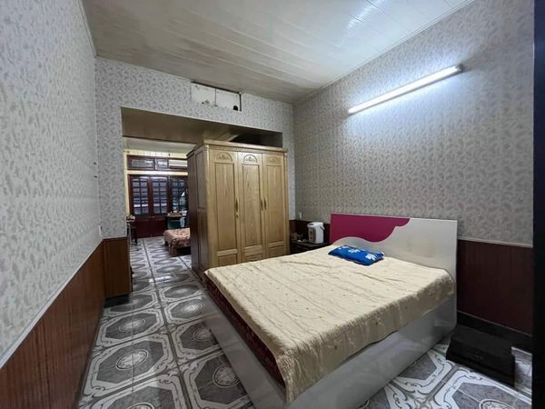 Cần Bán nhà 3 tầng có chỗ để xe oto trung tâm phường Minh khai.TP Hà Giang.