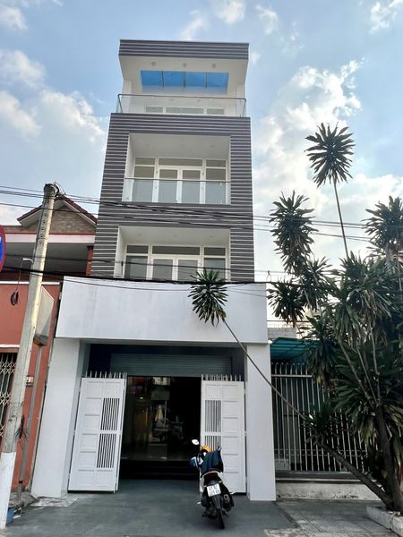 Siêu Phẩm Cho Thuê Trệt 3 Lầu MT Kinh doanh ngay ngã tư Phường Hiệp Thành Thủ Dầu Một Bình Dương
