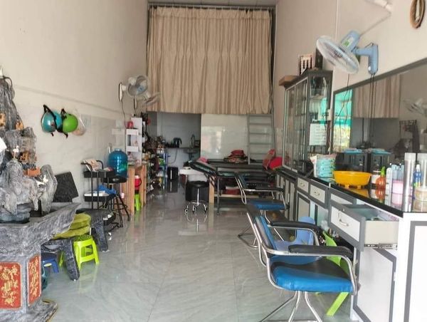 Cuối năm chủ kẹt tiền cần bán gấp 5 căn kiot mặt tiền nhựa Long tân đất đỏ