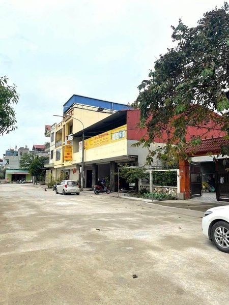 BÁN NHÀ 3 TẦNG KDC BỜ AO SƯ PHẠM CŨ, QUANG TRUNG TP THÁI NGUYÊN