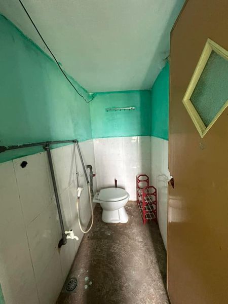 Còn 1 phòng to 20m2 vệ sinh khép kín Nhà số 1 ngõ 181 P Lộc Vượng, TP Nam Định