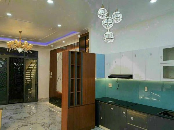 BÁN NHÀ ĐẸP XUẤT SẮC 1 TRỆT 1 LẦU ĐƯỜNG Ô TÔ NGAY TRUNG TÂM phường 3 TP Vĩnh Long