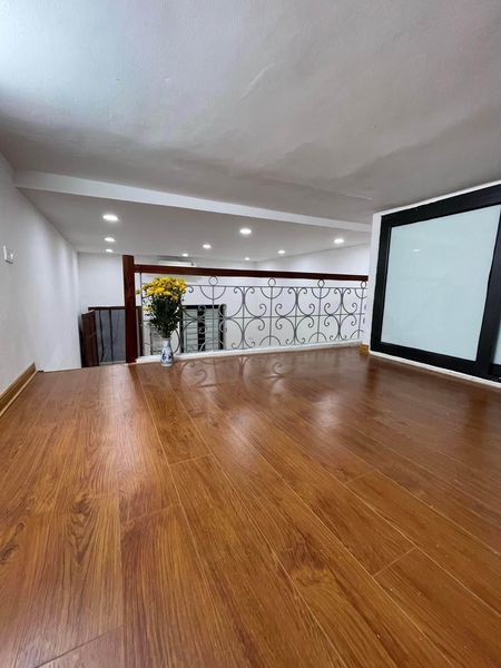 CẦN BÁN CĂN HỘ TẬP THỂ TẦNG 2 NGUYỄN CHÍ THANH , VỊ TRÍ TRUNG TÂM ĐỐNG ĐA