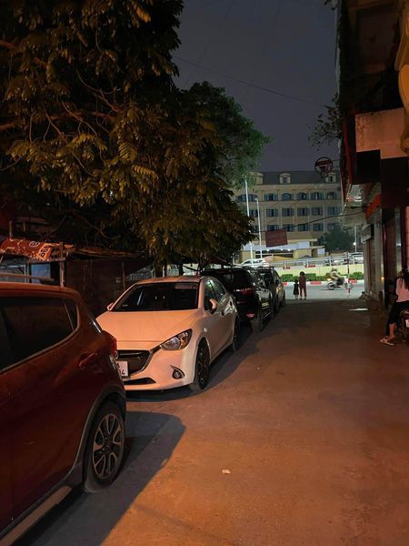 CẦN BÁN CĂN HỘ TẬP THỂ TẦNG 2 NGUYỄN CHÍ THANH , VỊ TRÍ TRUNG TÂM ĐỐNG ĐA