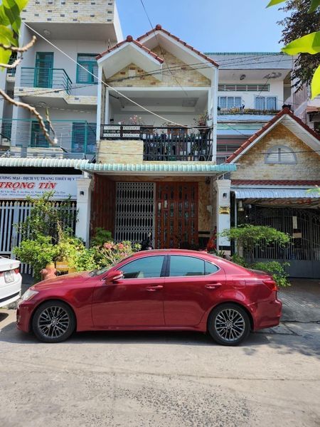 NHÀ MẶT TIỀN DT RỘNG VỊ TRÍ ĐẸP GẦN ĐẠI HỌC CÔNG NGHỆ BẾ VĂN ĐÀN P. AN HOÀ