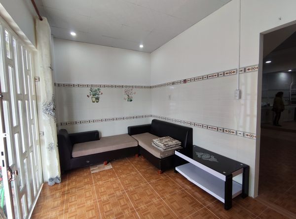 Chính chủ bán nhà mới - 4 phòng ngủ 64m2 - đường An Dương Vương - 4 tỷ 2 - trung tâm Đà Lạt