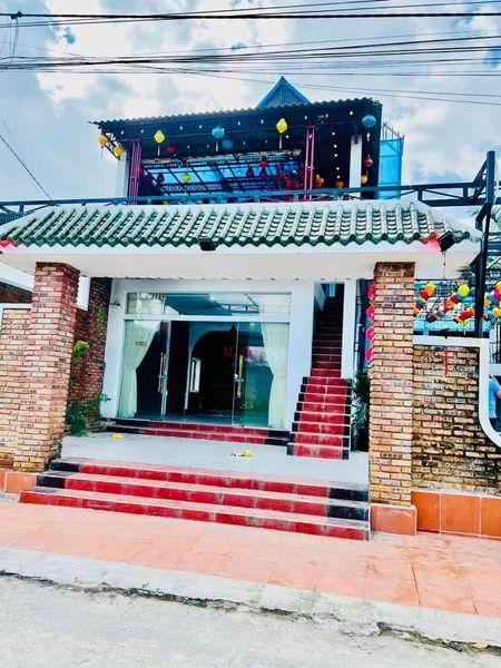 Bán nhà hàng 3 tầng vip full nội thất tại KQH Thuỷ Lương , Hương Thuỷ Huế giá chỉ 1,5 Tỷ