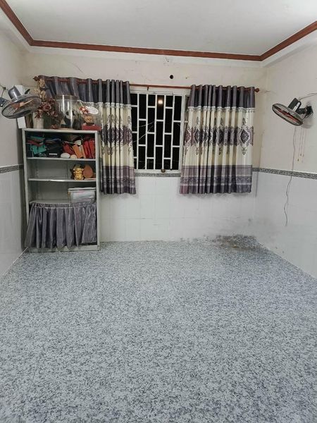 Nhà cho thuê nguyên căn khu vực Mỹ Bình nhà 1 trệt 1 lầu 2 phòng ngủ.