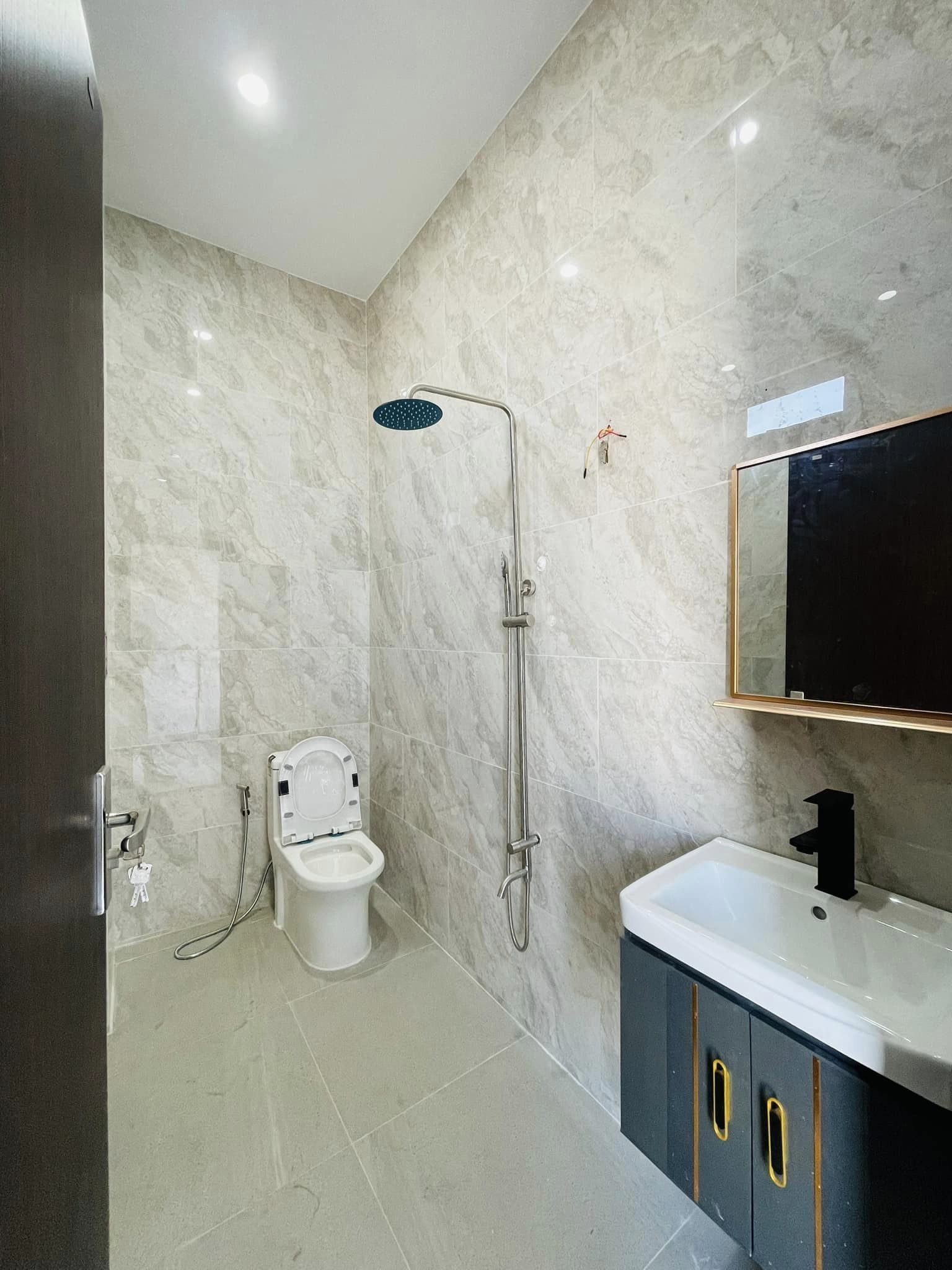 NHÀ TRỆT LẦU 2 MẶT TIỀN - ĐƯỜNG 30/4 SÓC TRĂNG