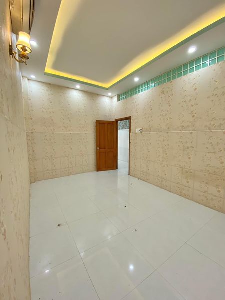 NHÀ MẶT TIỀN DT RỘNG VỊ TRÍ ĐẸP GẦN ĐẠI HỌC CÔNG NGHỆ BẾ VĂN ĐÀN P. AN HOÀ