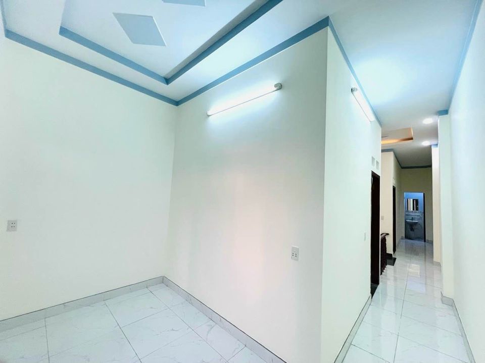 Giá:2ty950tr gặp chủ thương lượng Gần ngay Vincom plaza ngã tư 550 trung tâm tp Dĩ An BD