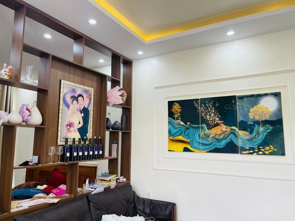 BÁN NHÀ RẺ HƠN GIÁ THỊ TRƯỜNG GẦN 1 TỶ Vị trí: tổ 12 quyết thắng, mặt đường nguyễn du