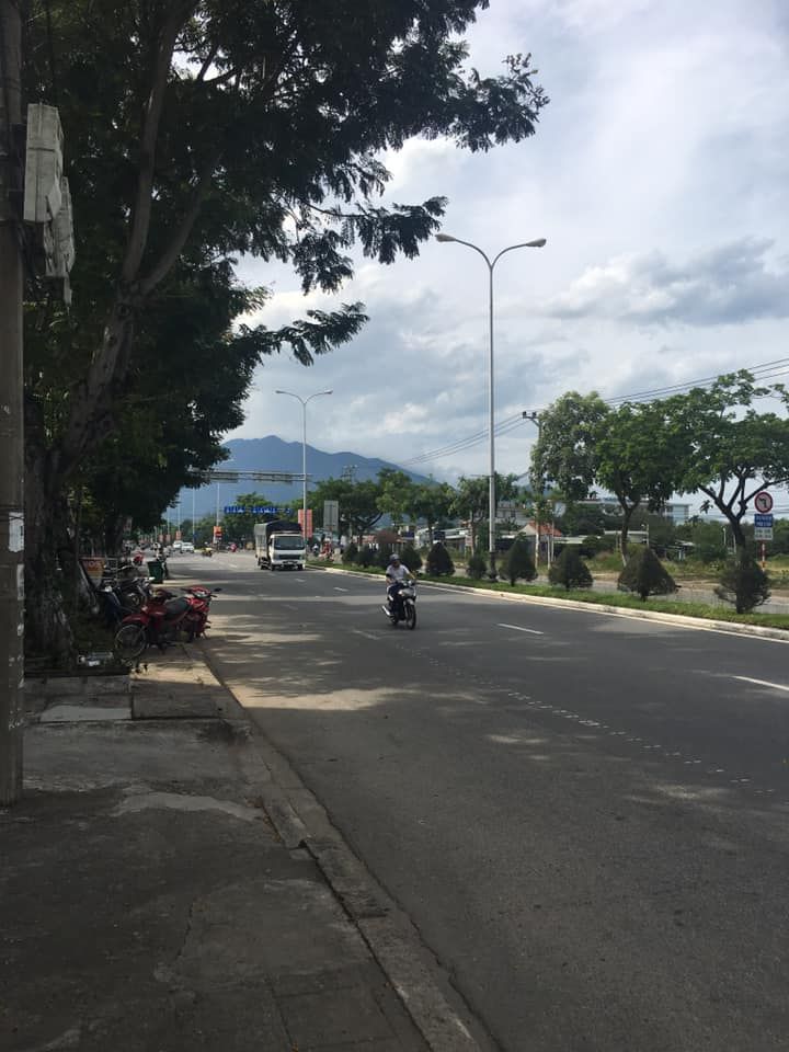 BÁN MẶT NGUYỄN LƯƠNG BẰNG NGANG 10M , DIỆN TÍCH 246M , GÍA SỐC