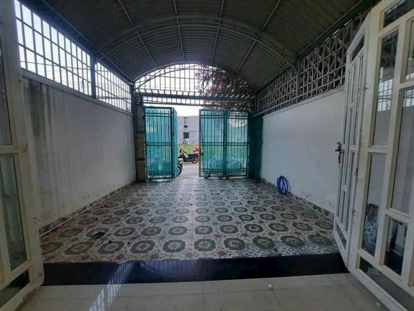 Cho thuê nhà Trệt Lầu Phú Lợi, gần vòng xoay HT3 , Thủ Dầu Một Bình Dương