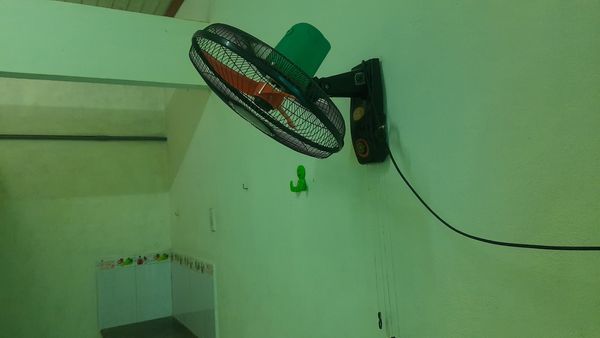 GIA ĐÌNH MÌNH CÒN TRỐNG 1 PHÒNG TRỌ ĐƯỜNG NGÔ QUYỀN TP KON TUM