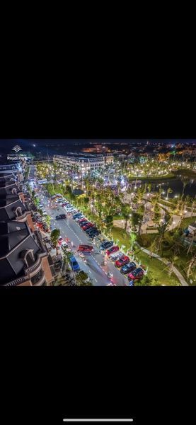 Cho thuê căn Shop view công viên trung tâm thương mại đã hoàn thiện