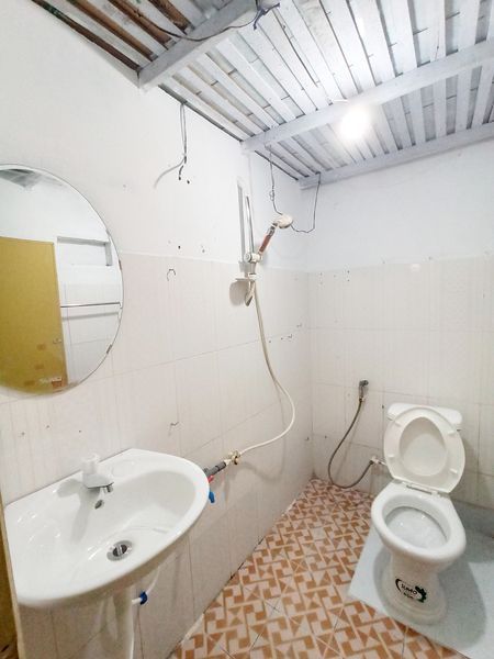Chính chủ. Cho thuê nhà hẻm 4 Bùi Hữu Nghĩa kế trường THCS Bình Thuỷ, gần chợ Bình Thuỷ