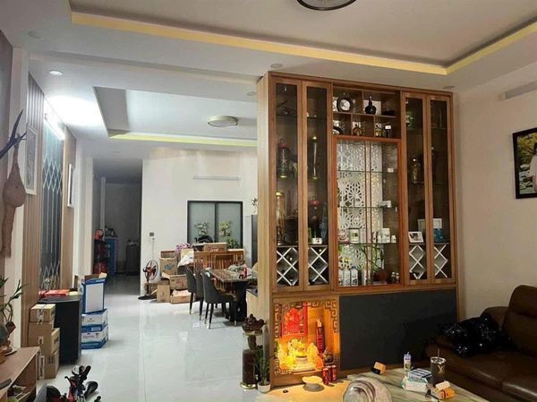 Nhà 1 mê Y MOAN kinh doanh được giá chỉ 2ty450